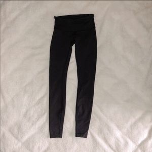 Black lululemon leggings